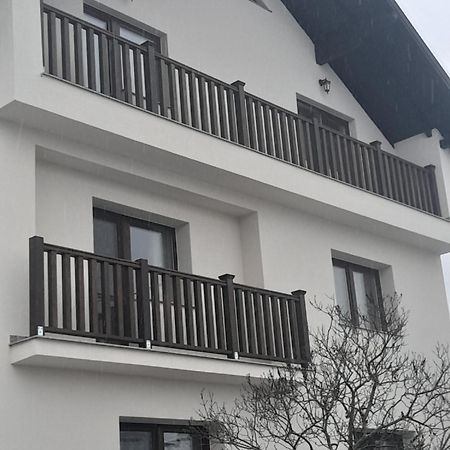 波耶尼莱伊泽 Casa Carmen酒店 外观 照片